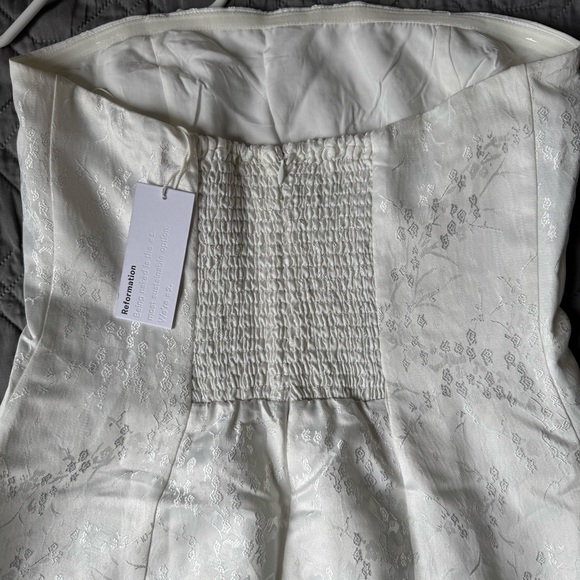 NWT | Reformation | Gabby Dress | White Strapless Mini Dress | Size 8 - Picture 4 of 9